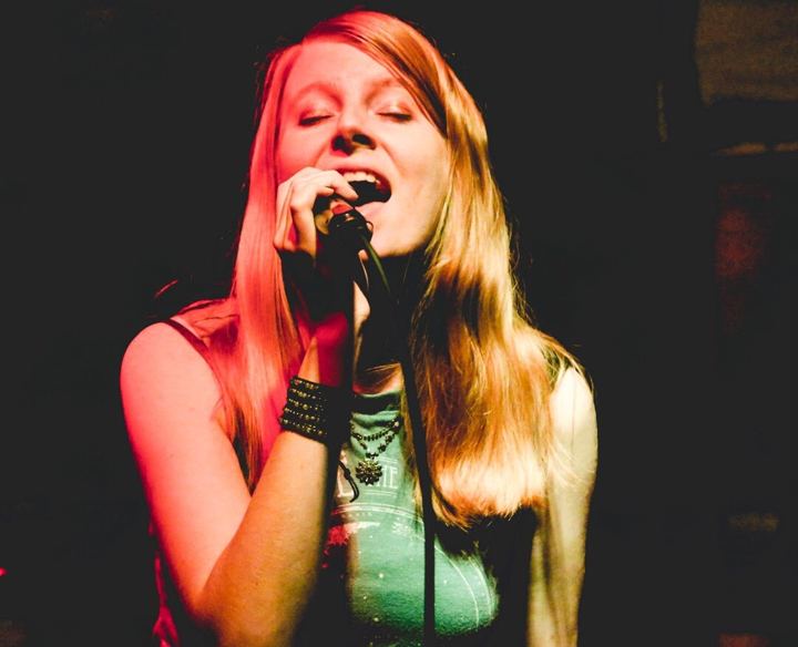 Sharp Violet live