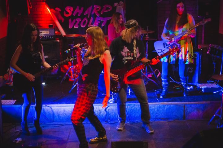 Sharp Violet live